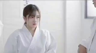 [高清写真] 女模穿丝袜小丁 胸前两只胸贴极致抚媚\"
